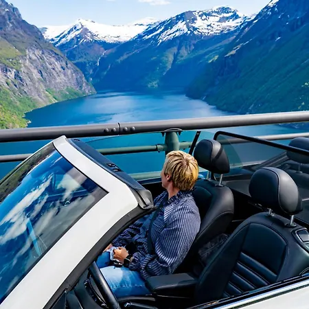 Exclusive In The Sunnmore Alps, Near Geiranger & Hjorundfjord Apartment